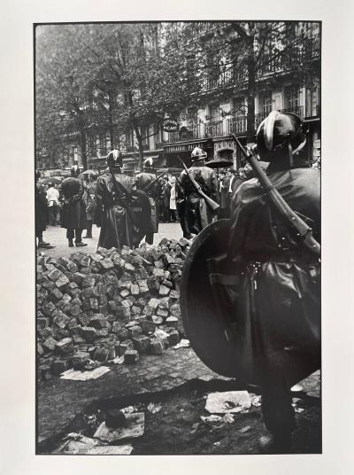 PHILIPPE ROCHOT - Paris - Mai 1968, Boulevard Saint-Michel - Tirage argentique 2