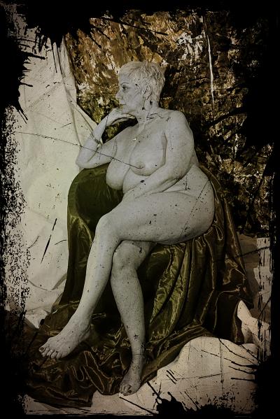 Gaudi.C - La Penseuse, 2023 2