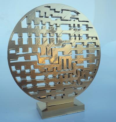 HAYVON - gold world , 2023 - Sculpture 2
