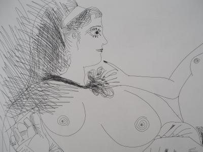 Pablo Picasso : Jeune femme à sa toilette - Gravure originale signée 2