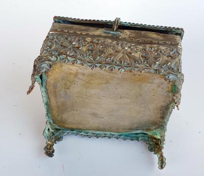 Old jewelry box, with Camay - Young girl's head 19th - Chiselled metal 2