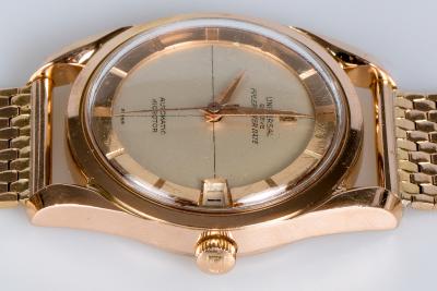 Montre Suisse Universal Genève Polerouter, en or jaune 18 carats 2