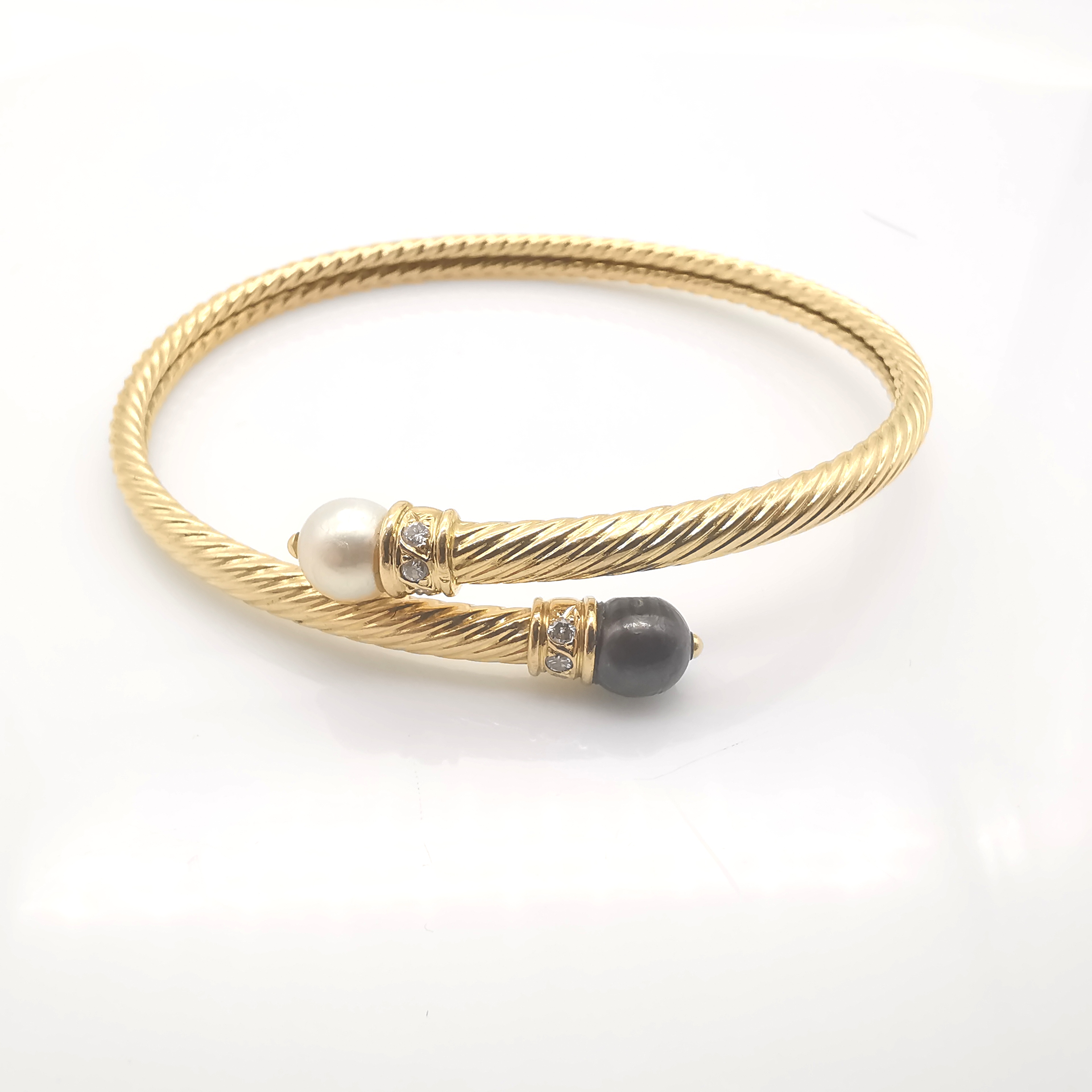 Bracelet En Or Jaune 18 Carats Avec Diamants Naturels - Chaîne élégante