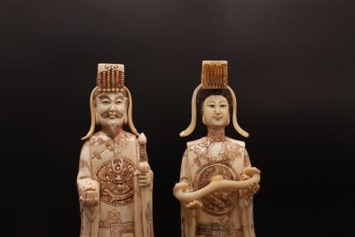 L’Empereur et l’Impératrice, Os de bovin, Chine 2