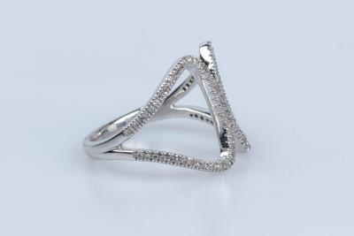 Bague en or blanc 9 carats 2