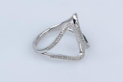 Bague en or blanc 9 carats 2