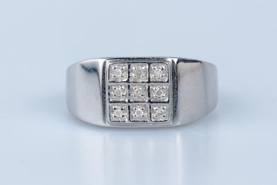Bague en or blanc 9 carats 2