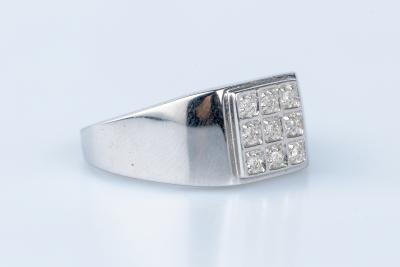 Bague en or blanc 9 carats 2