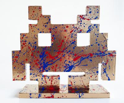 Spaco  - Game over invader gold, 2024 - Sculpture pop street art 2