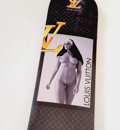 Delph@IN - Skateboard ¬ Vuitton Sexy 2