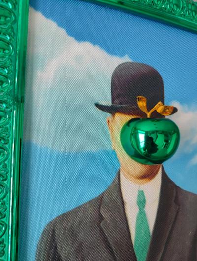 Sagrasse - I’m Sorry Magritte - Resine et poudre de marbre 2