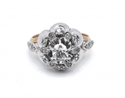 Bague ancienne diamants or rose platine à motif de fleur en diamants 2