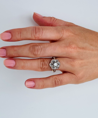 Bague ancienne diamants or rose platine à motif de fleur en diamants 2