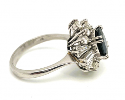 2.2ct sapphire platinum daisy ring with 1.7ct diamonds 2