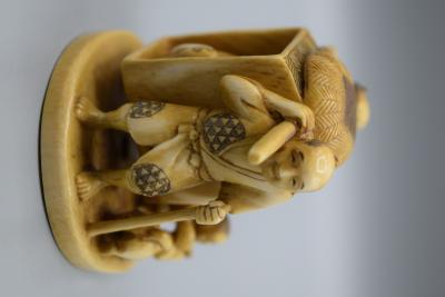 Netsuke en ivoire 2