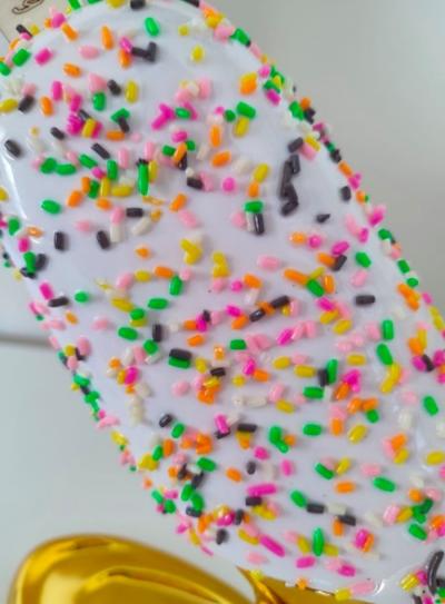 Sagrasse - Normal is Boring Sprinkles - Résine et poudre de marbre 2