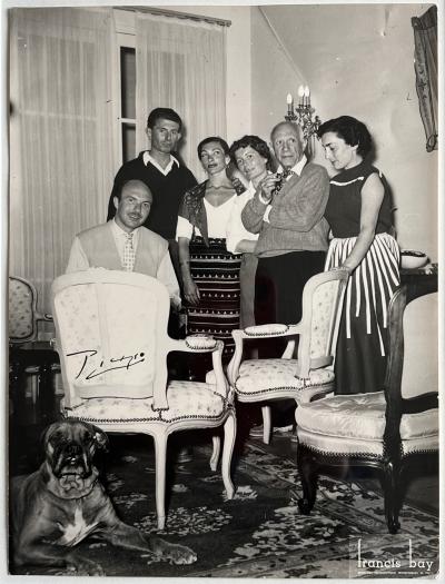 Francis Bay - Pablo PICASSO en famille - Photo originale signée 2