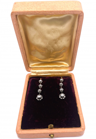 Boucles d’oreilles dormeuses pendantes diamants en or jaune et blanc 2