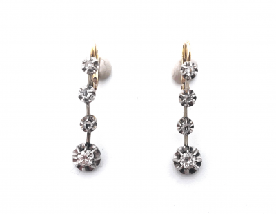 Boucles d’oreilles dormeuses pendantes diamants en or jaune et blanc 2