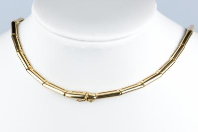 Collier en or jaune 18 cts ornée de 73 diamants 2