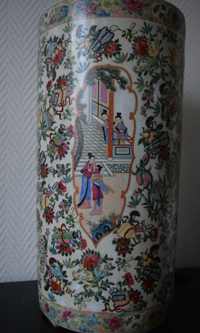 Porte-parapluie en porcelaine polychrome 2
