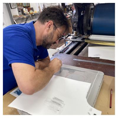 Dominique Bertail - Portrait de Madeleine résistante, 2021 - lithographie, signée et numérotée 2