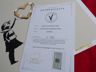 Banksy x Post Modern Vandal - Girl With Heart Shaped Float (Gold) 2021 - Impression pigmentaire 2