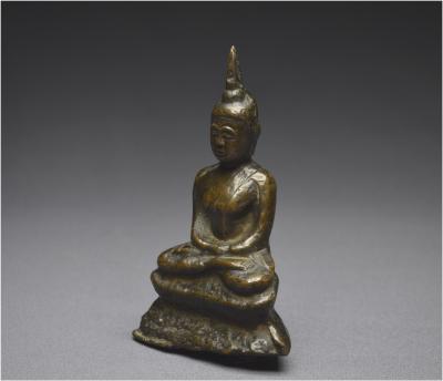 Cambodge, XVIIIème - XIXème siècle, Bouddha en bronze en position de méditation 2