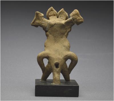 Mexique, 450 - 750 ap J. -C, Culture Veracruz, Sifflet rituel à figure de guerrier, Céramique 2