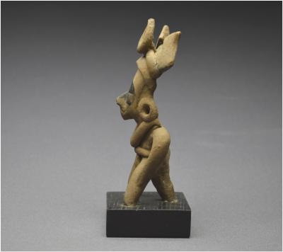Mexique, 450 - 750 ap J. -C, Culture Veracruz, Sifflet rituel à figure de guerrier, Céramique 2