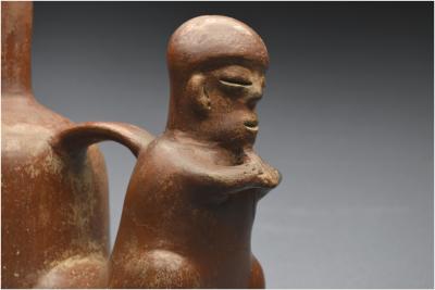 Équateur, 1000 - 500 av J.-C, Culture Chorrera, Vase rituel anthropomorphe, Céramique vernissée 2