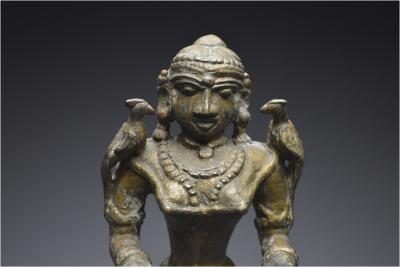 Inde, XIXème siècle, Statuette en bronze représentant Lakshmi 2