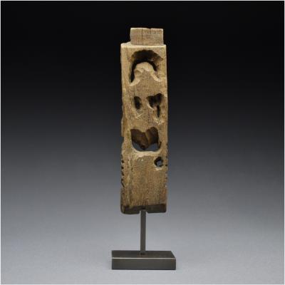 Népal, XVIème - XVIIème siècle, Sculpture de Kali en bois sous son aspect Chamunda 2