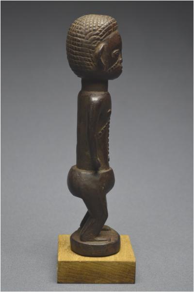République Démocratique du Congo (ex Zaïre), Peuple Tabwa, Milieu du XXème siècle, Ancienne statuette anthropomorphe à patine sombre brillante 2