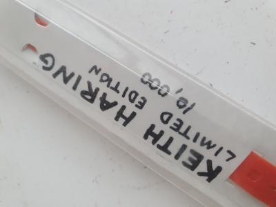 Swatch - Montre-bracelet Keith Haring Running Time rouge, 1992 2