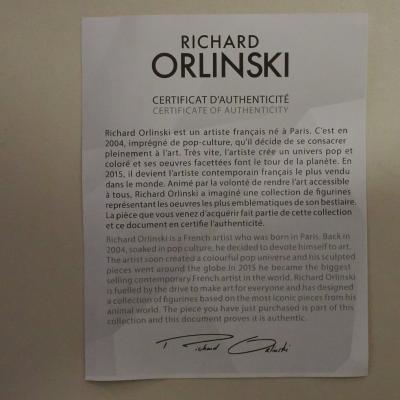 Richard ORLINSKI - Kiwikong (enceinte) vert kaki et sa valise 2