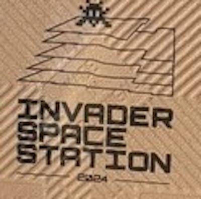 INVADER, Space Tile - Carreau de céramique rouge-noir et blanc - 2024 2