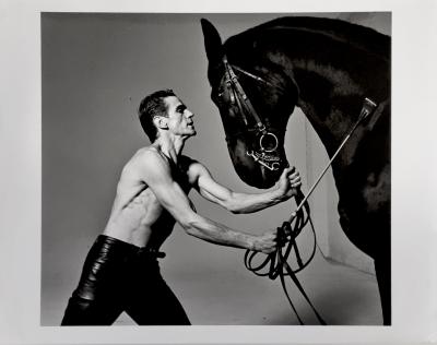 Michel Comte - Jeremy Irons with Horse - tirage argentique original, 1990 2