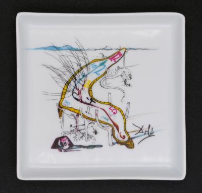 Salvador DALI  : Les montre gélatines de l’espace temps, 1989 - porcelaine signée 2