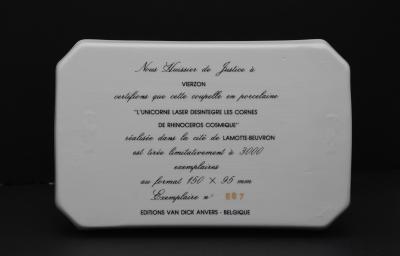 Salvador DALI  : L’unicorne Laser et le rhinoceros cosmique, 1989 - porcelaine signée 2