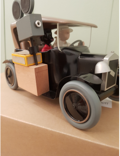 HERGE - Michel AROUTCHEFF, Voiture Tintin au Congo, bois, métal et résine 2