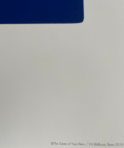 Yves Klein, Californie, (IKB 73), 1961 - Affiche avec copyright Succession d'Yves Klein 2