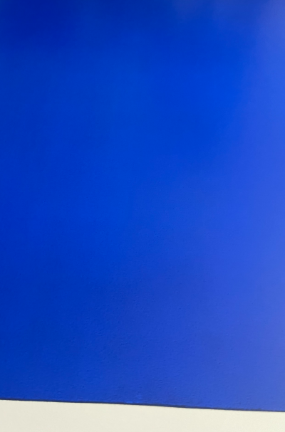 Yves Klein, Californie, (IKB 73), 1961 - Affiche avec copyright Succession d'Yves Klein 2