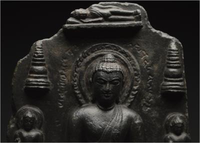 Inde, Dynastie Pala-Sena, Xème-XIIème siècle, Fragment de stèle en pierre représentant Bouddha 2