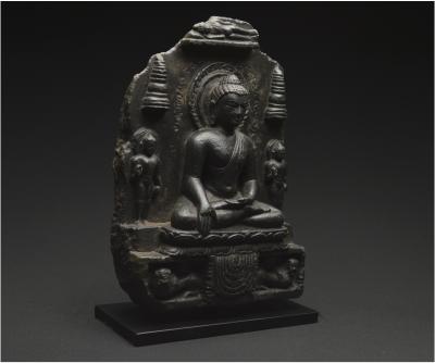 Inde, Dynastie Pala-Sena, Xème-XIIème siècle, Fragment de stèle en pierre représentant Bouddha 2