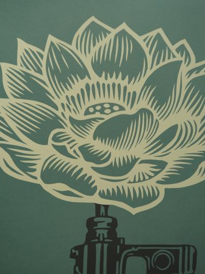Shepard FAIREY (OBEY): AK 47 Lotus - Original signed silkscreen print 2