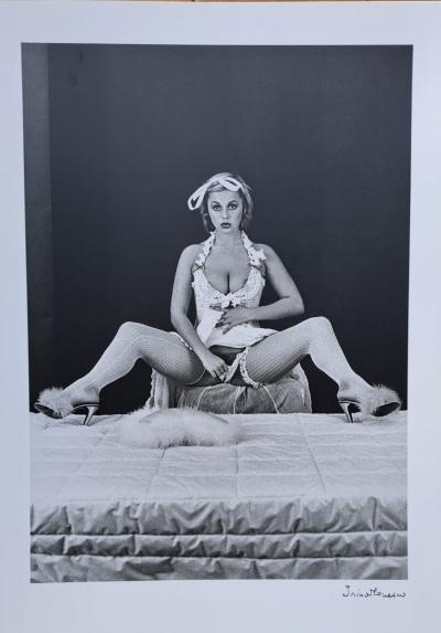 Irina Ionesco - Sans titre - Photolithographie en noir et blanc, signée