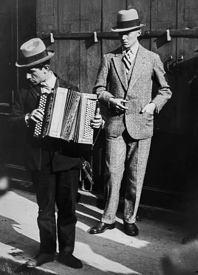 Marcel Bovis - Accordéoniste et Paul Grimault, Paris, 1927 - Tirage argentique 2