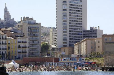 José Nicolas - Plage des Catalans, Marseille, 2012 - Tirage Fine Art 2