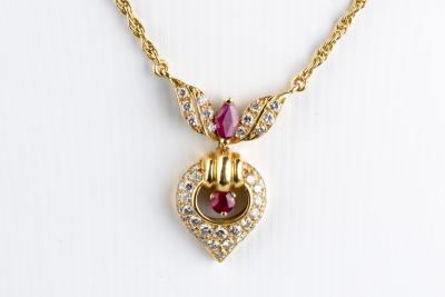 ollier de la marque FRED en Or 18 Carats, Diamants et Rubis 1,78 ct – Pièce d’Exception, Élégance Vintage 2